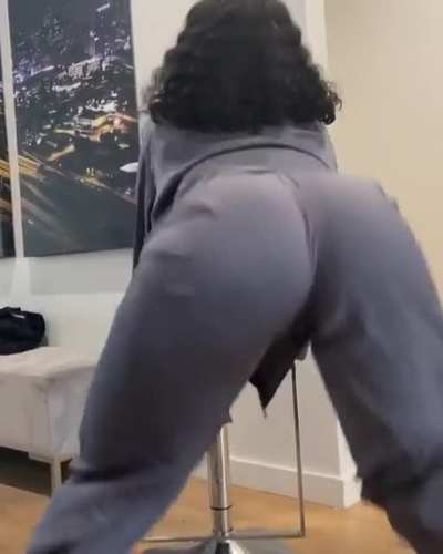😏