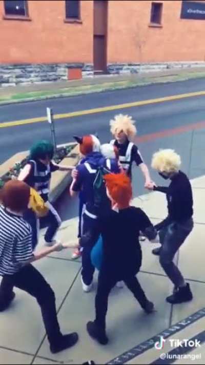MHA fans be like