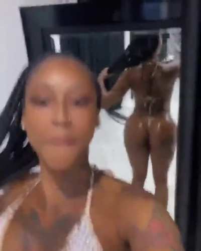 MIZZ TWERKSUM