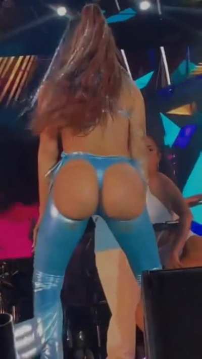 Anitta Jiggly Ass 😈