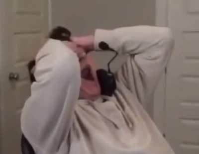 Jawsh scream but funny