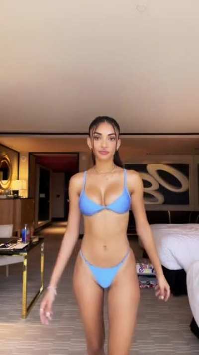 🥵👙