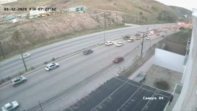 Multi vehicle crash leaves 8 people injured 