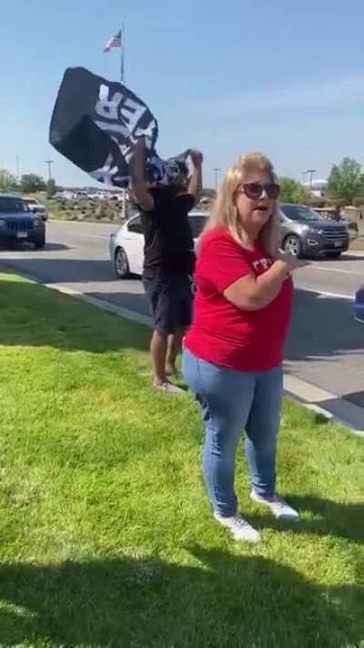 Woman harasses man in Idaho over his BLM flag
