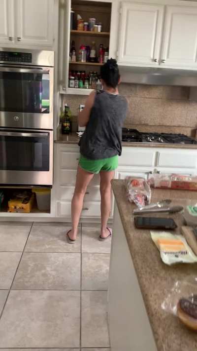 Good morning Reddit! This Vixen loves to cook breakfast while singing Paul Revere #beastieboys. She is so 80s! Who wouldn&rsquo;t want to play with that Hotwife all day? 🔥🔥😈😈(Sound On)