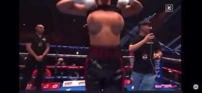 That&rsquo;s one way to celebrate a win