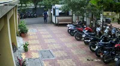 Guy doesn&rsquo;t like motorcycles