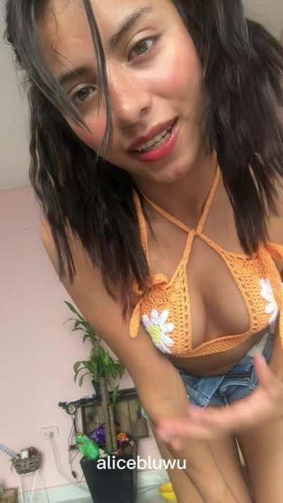 Do you want to go out with this Colombian?