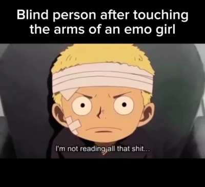 Ciegos tocando los brazos de la emo