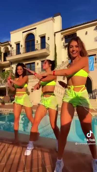 3 bright highlighters