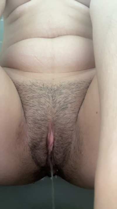 Say &ldquo;yes&rdquo; if you&rsquo;d fuck me while i pee 