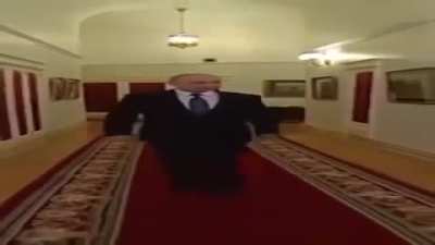 Posting random shit till the old reddit comes back