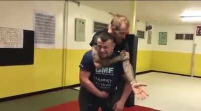 How to escape a rear choke hold