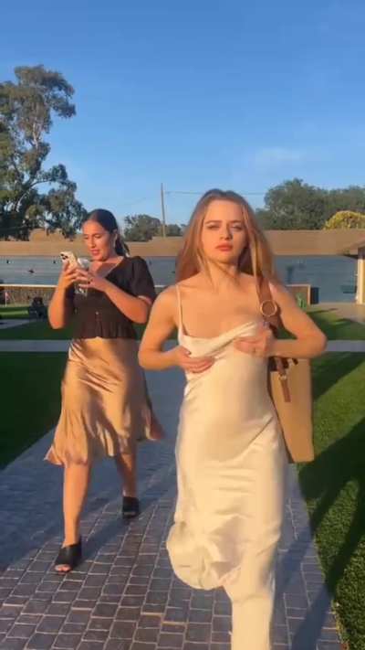 Joey King