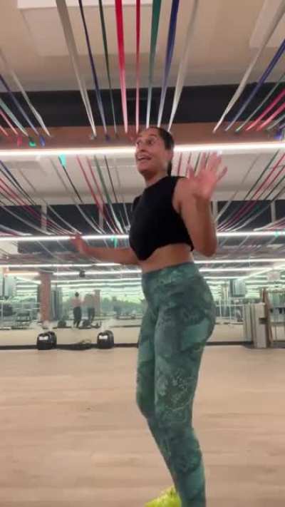 Any one of you guys wanna hang out at Tracee's Gym