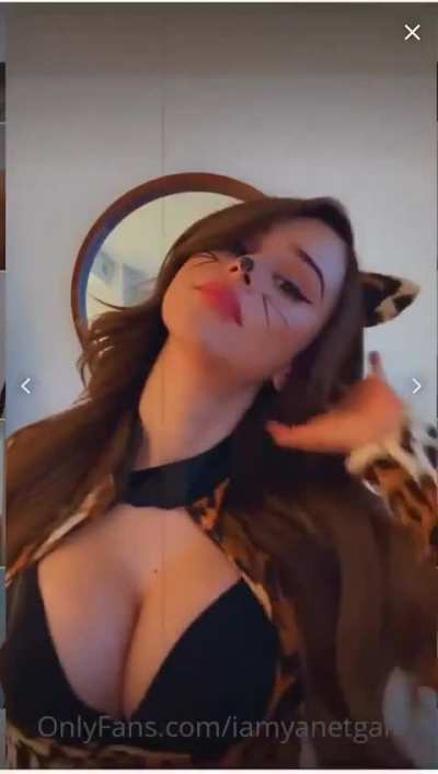 Yanet Garc&iacute;a 