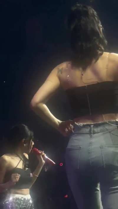 Momo 🍑