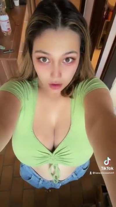titty bounce 💦