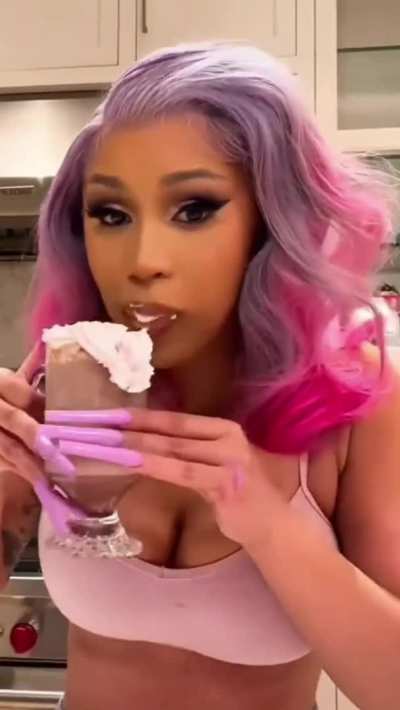 cardi lips