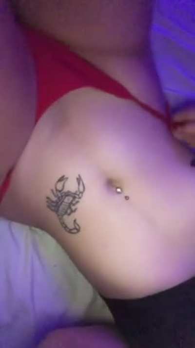 do you want to see my big naturally tits? i’m active 😏 subscribe for FREE! link in comments