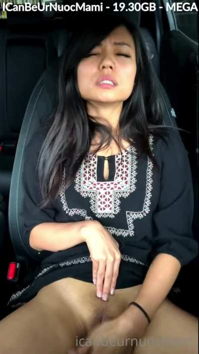 HOT ASIAN MAMI