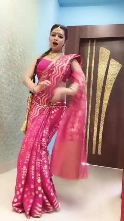 Hot aunty!!