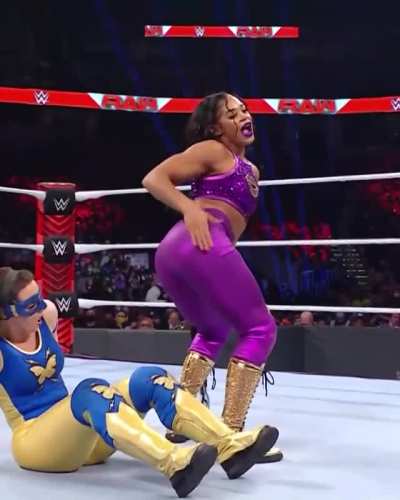 I would&rsquo;ve buried my face in Bianca Belair&rsquo;s ass if she did this to me then lick her asshole. I would then beg for her to pound my ass as I call her daddy while she does it