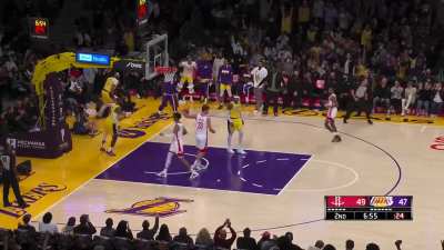 [Highlight] AD lobs it to Lebron