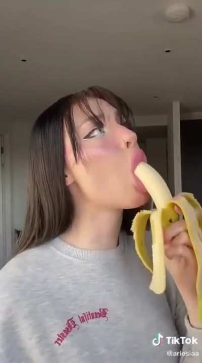 anyone know this girl link
