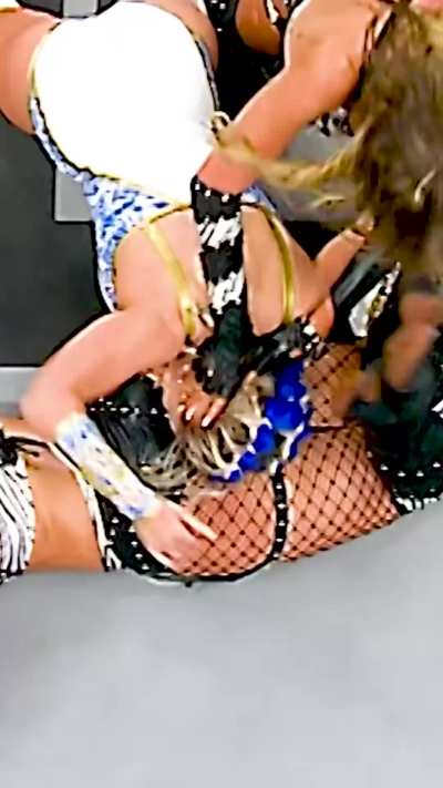 Anna Jay and Penelope Ford