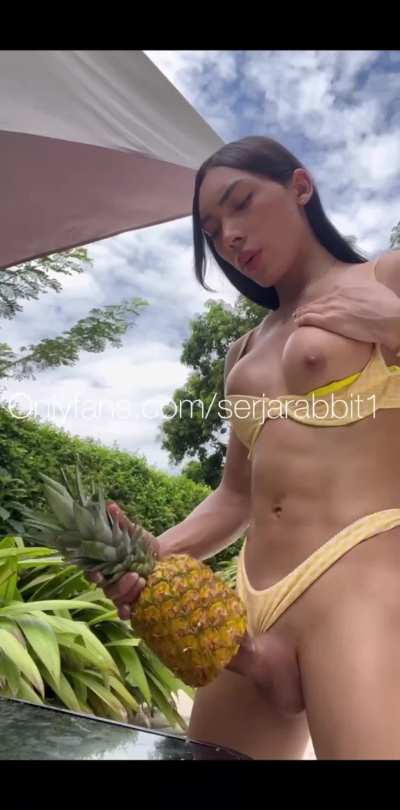 Pi&ntilde;a Colada 🥵💦 🍍 🥥