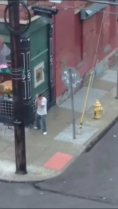 Guy high as giraffe balls makes the cops life easy