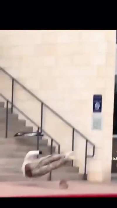 [LFO] Olympic skater Nyjah Huston fractures skull and eye socket on skate trick