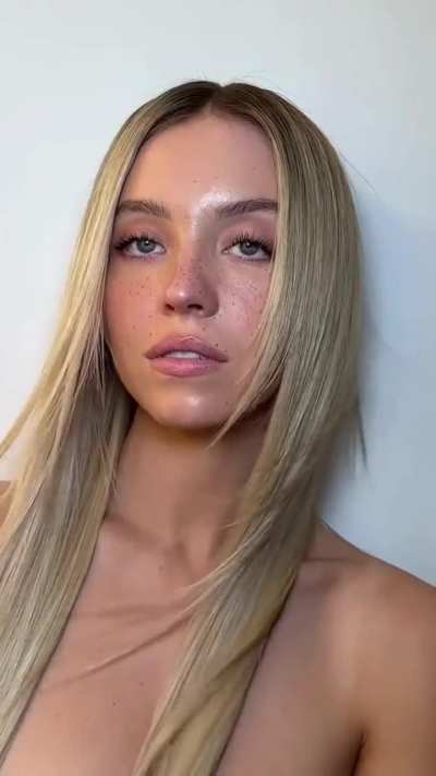 Such a supreme &amp;amp; flawless beauty | Sydney getting ready via IG