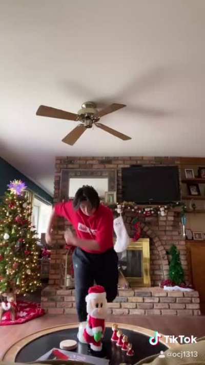 new tik tok &ldquo;dance&rdquo; trend