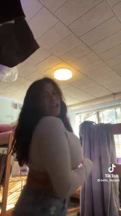 Bella_burgos