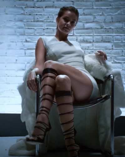 Barbara Palvin teasing you, the Interviewer. How do you react?
