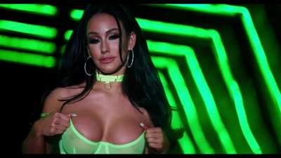 Jennifer White cum covered milf