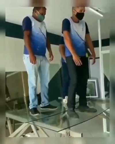 É os vidraceiro papai