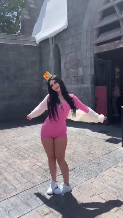 👸🏻