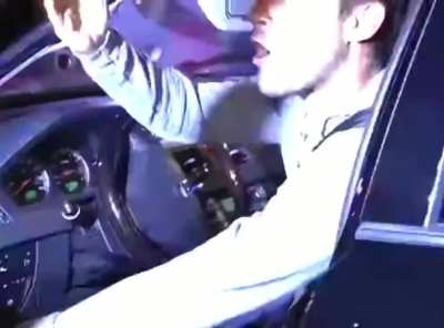 Qui se souvient de ce moment entre Tobey Maguire et des paparazzis ? 