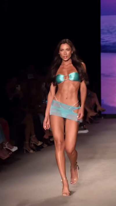 Georgina mazzeo( oh polly 2024)