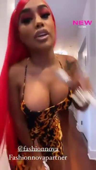 Fashion nova