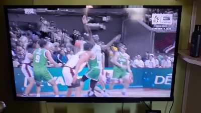 Why is my PLDT Home Fiber working properly but my Cignal TV over Fiber Tv signal is Choppy and Pixilated?