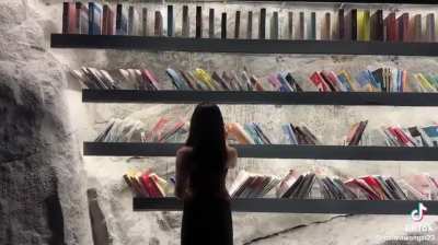 Beautiful bookstore 💁🏻‍♂️