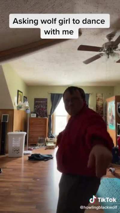 A dance, muh&rsquo; lady?