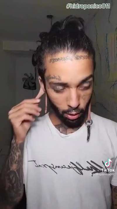 🤢🤢🤢