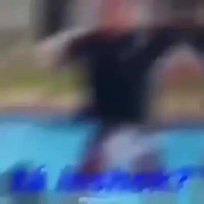 😳
