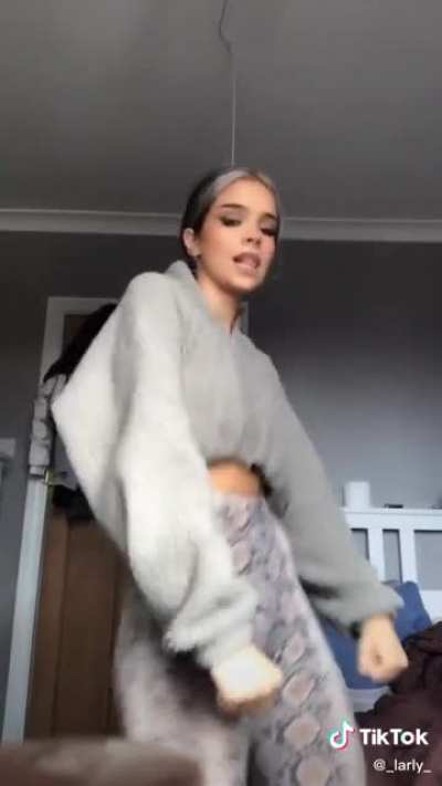_Larly_