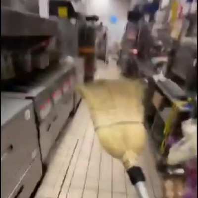 broom
